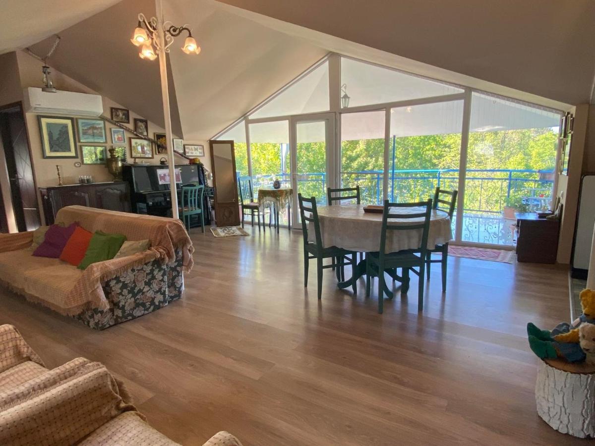 Nino'S Veranda Apartment 텔라비 외부 사진